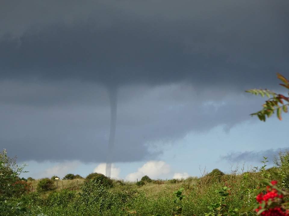 Tornado dream meaning