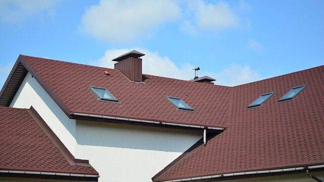 To dream of a roof