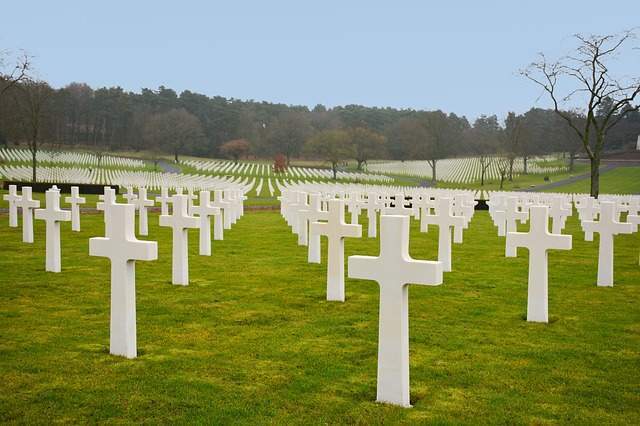 Cemetery veterans dream interpretation